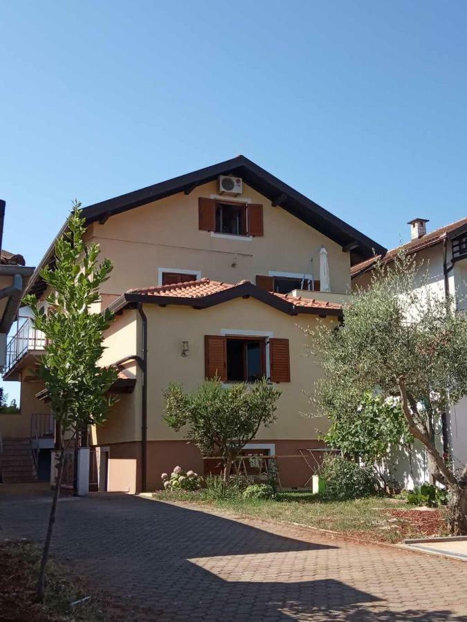 Remi Apartment Умаг Екстериор снимка
