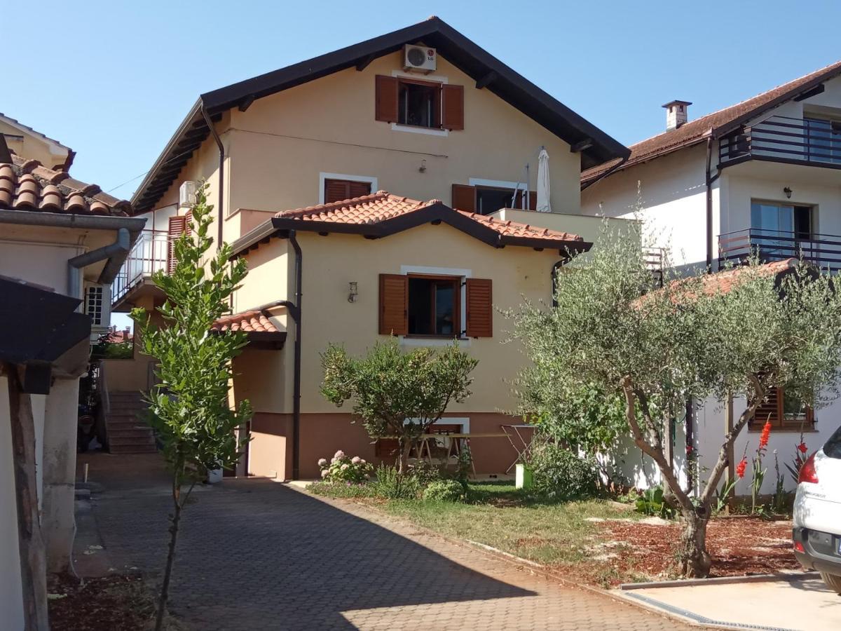 Remi Apartment Умаг Екстериор снимка
